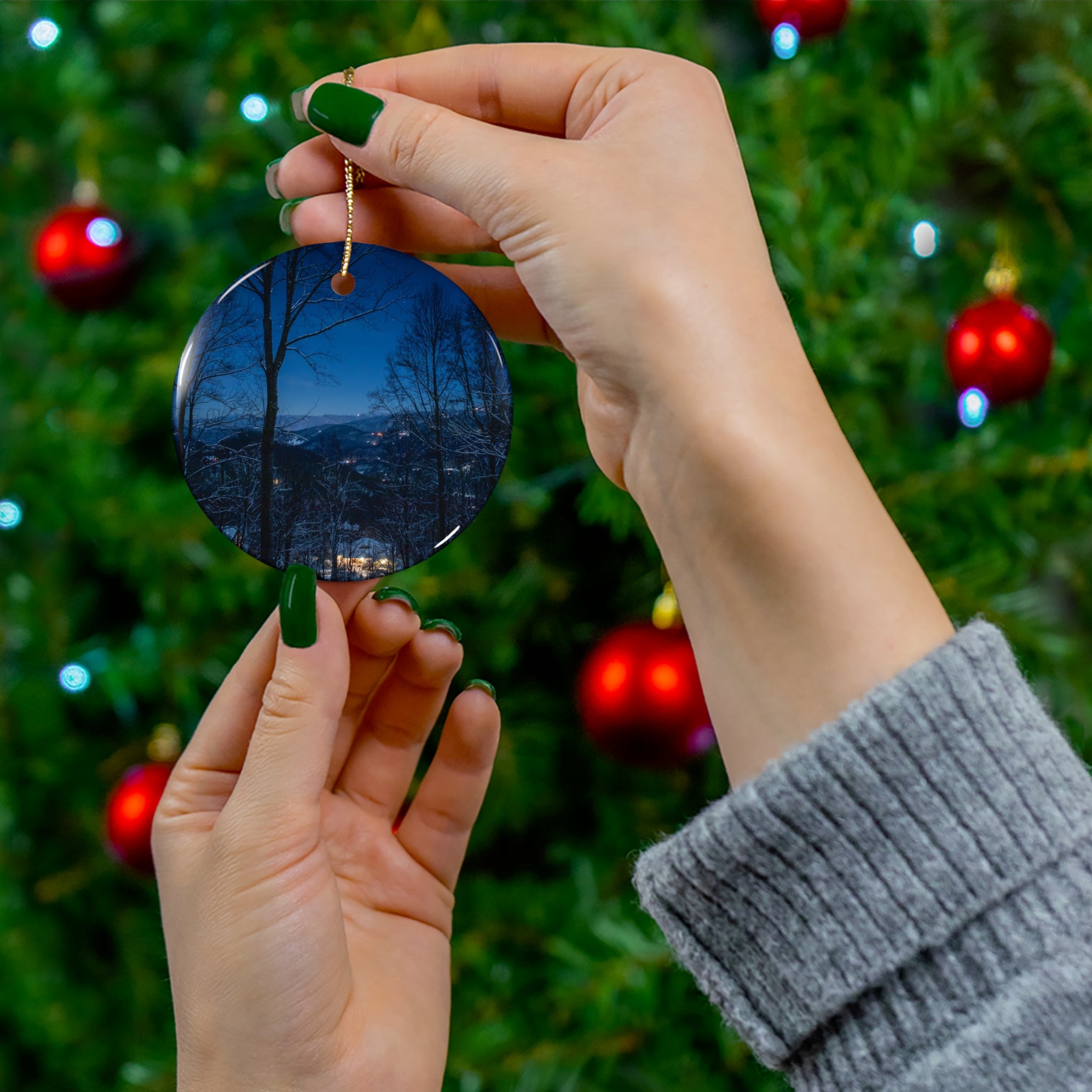 Starry Night Ceramic Ornaments, Beautiful Holiday Decorations, Winter Wonderland Keepsakes, Personalized Home Decor, Perfect for [...]